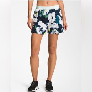 The North Face W Wander Abstract Print Athletic Shorts size XXL